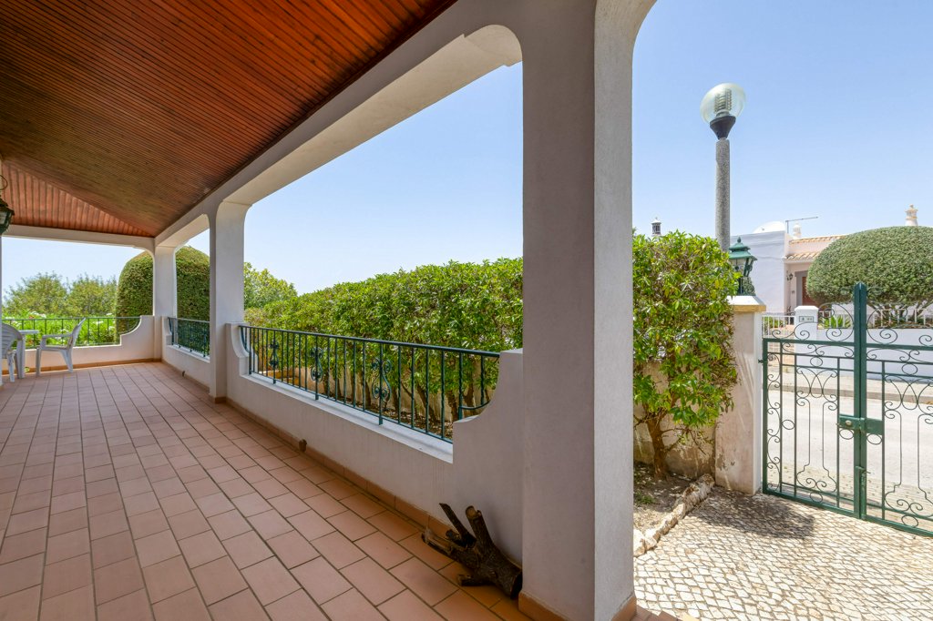 Beautiful 3-bedroom villa in Porto Dona Maria to rent