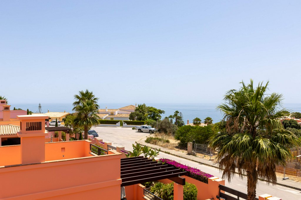 Beautiful 3-bedroom villa in Porto Dona Maria to rent