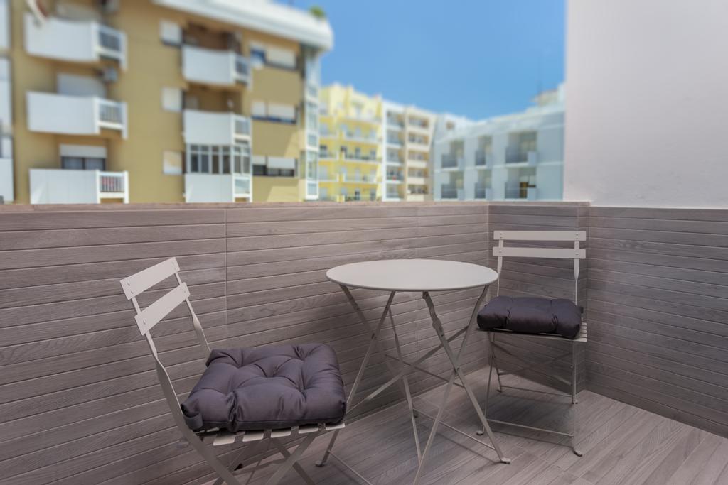 Luxury Beach Apartment at Armação de Pêra to rent