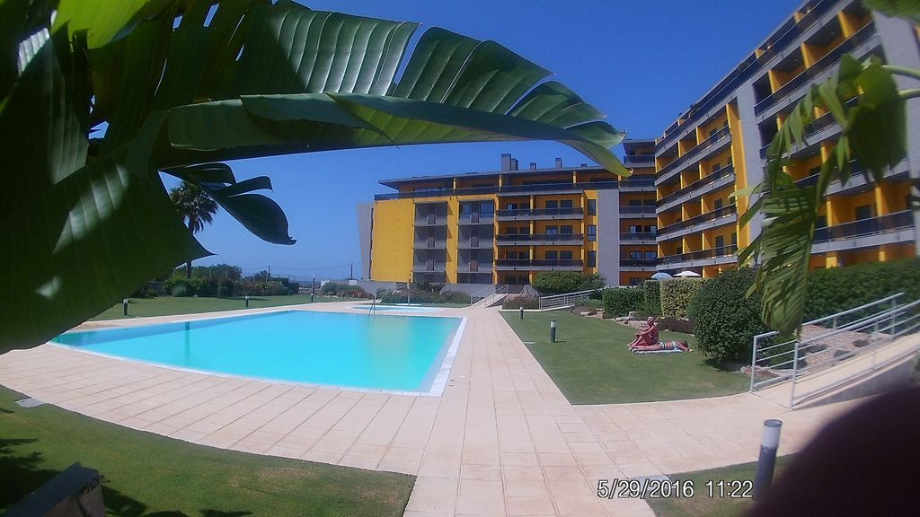 Lovely Spacious 2-bedroom apartment in Quarteira to rent