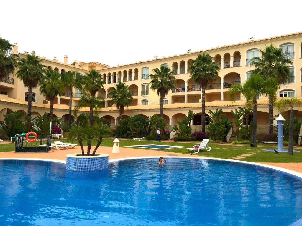 Excellent 3-bedroom apartment near the beach and marina in Vilamoura rent