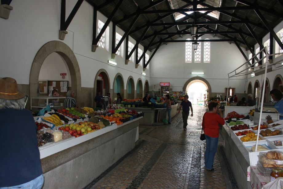 A quiet day at Silves market Best Kept Secret