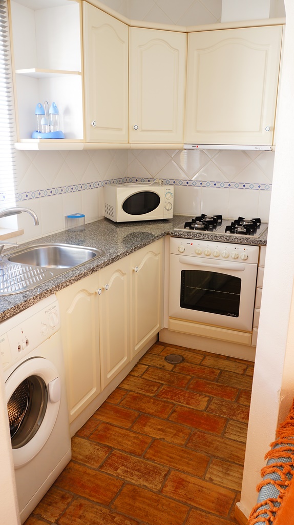 1 and 2-bedroom cottages in the heart of Praia da Luz to rent