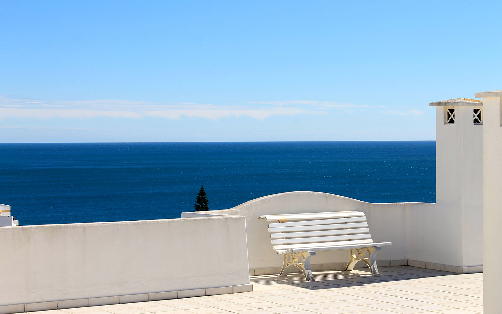 Fantastically-Priced Apartment with Stunning Sea View for rent