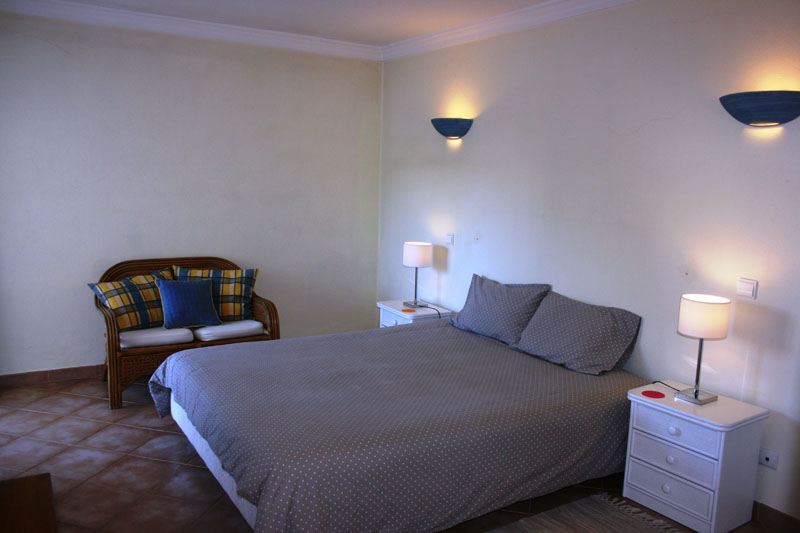 carvoeiro apartment t2 for rent