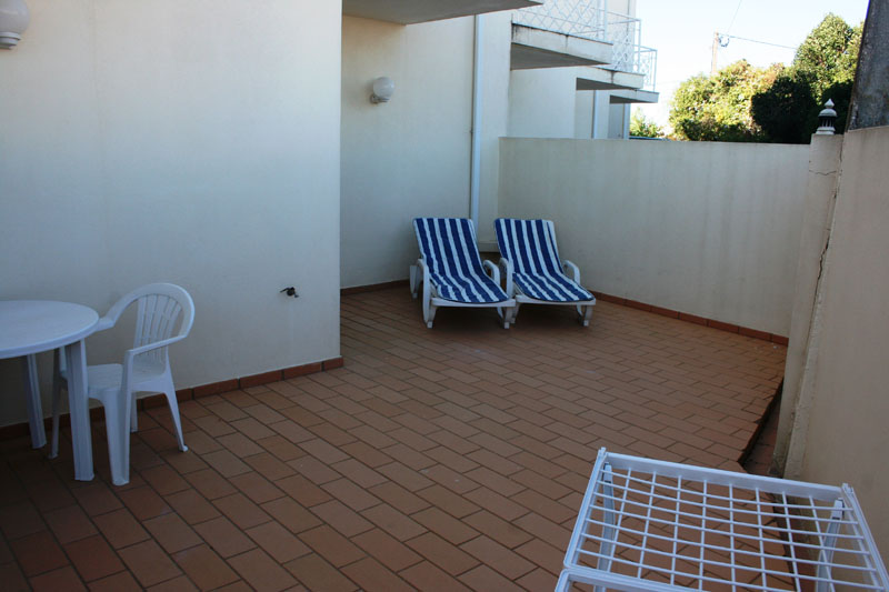 carvoeiro apartment t2 for rent