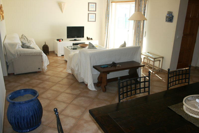 carvoeiro apartment t2 for rent