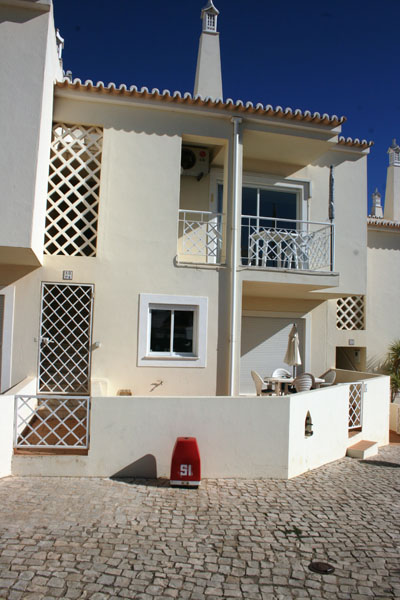 carvoeiro apartment t2 for rent