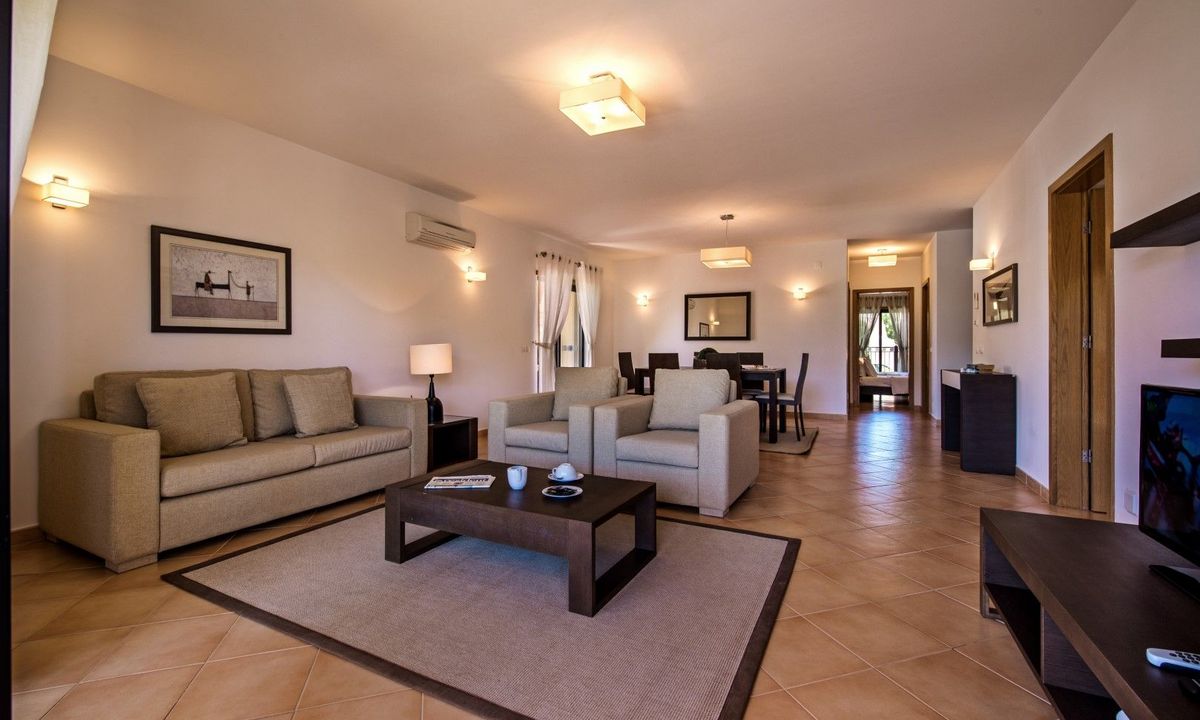 Stunning 2-bedroom apartment near the beach in Luz for rent