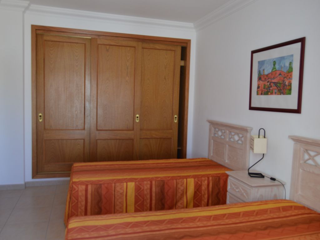 3-bedroom townhouse in Manta Rota rent