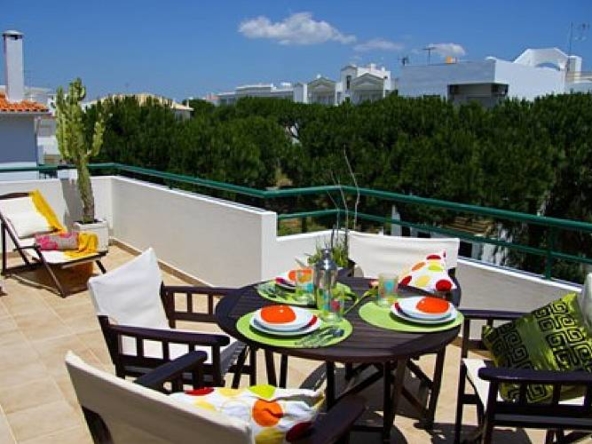 Stylish 2-Bedroom apartment in Albufeira to rent